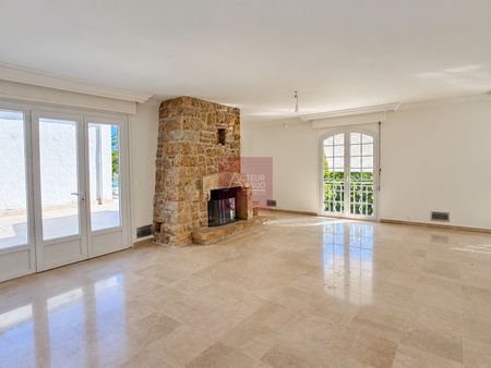 Tout savoir sur cette maison dans le quartier Castelnau-Centre Ville, à Castelnau-le-Lez - Photo 2