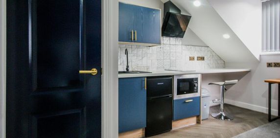 Studio to rent - Photo 2