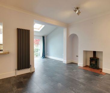 3 Bedroom - Photo 6
