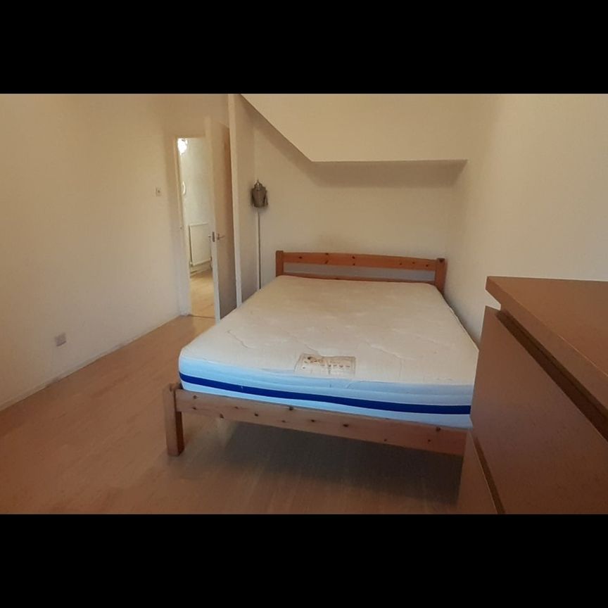 1 Bed Flat, Wynford Road, N1 - Photo 1