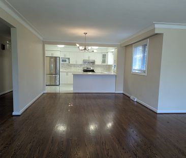 For Lease - 23 Millgate Crescent, Toronto, Ontario - Photo 2