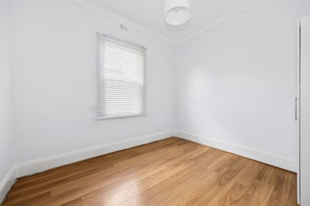 8 Milner Rd, Hilton SA 5033 - House For Rent | Domain - Photo 3