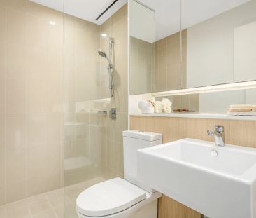 Gorgeous Two-Bedroom Ground Floor Apartment in Sought-After Complex - Photo 5