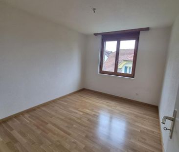 1 Monat Gratis Mietzins - 5.5 Zimmer im 2. Obergeschoss in Eiken - Photo 3