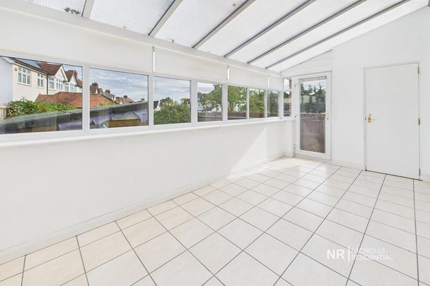 3 bedroom semi-detached house to rent - Photo 1