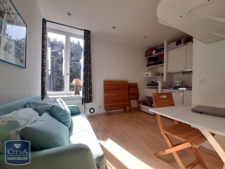 Location Appartement 1 pièce 14m² LILLE 59000 - Photo 4