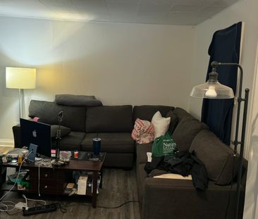 For Lease - 13 Main Street, Newmarket, Ontario - Photo 3