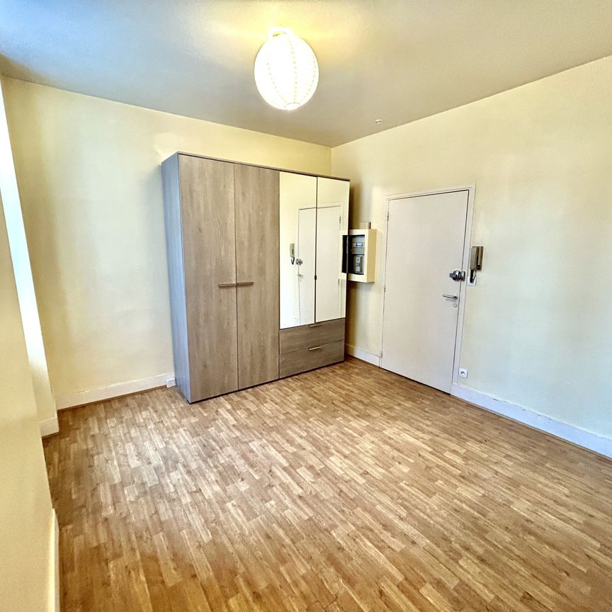 Location Appartement 1 pièce 17m² VICHY 03200 - Photo 1