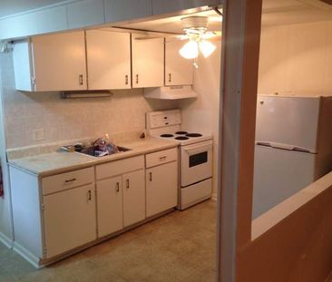 201.2 Wellington Street - 1 bed, 1 bath - Photo 3