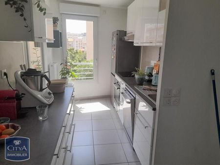 Location Appartement 3 pièces 58m² MARSEILLE 6ème - Photo 4