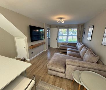 3 bedroom semi-detached house to rent - Photo 1