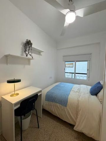 Carrer de la Mare de Déu del Pilar, Paterna, Valencian Community 46980 - Photo 2