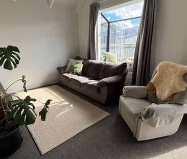 CROMWELL - 2/3 BEDROOMS - Photo 1