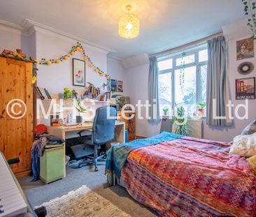 4 Bedroom Semi-Detached House for rent in Ash Road - Photo 5