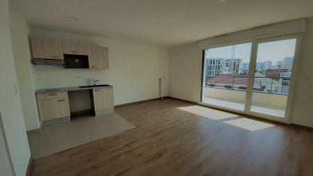 location Appartement T1 DE 39.3m² À COLOMBES - Photo 4