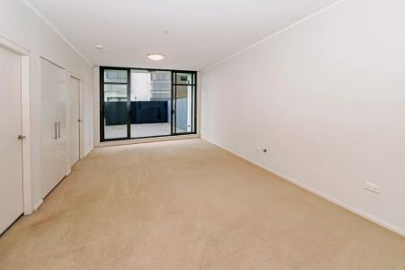 1Bedrooms, 1Bathrooms - Photo 2