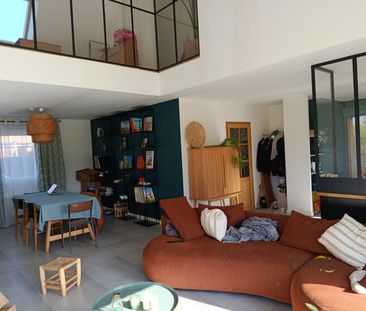 Location Maison 5 pièces 114m² HALLUIN 59250 - Photo 5