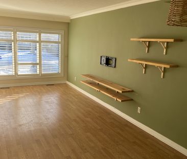 For Lease - 513 Lynett Crescent, Richmond Hill, Ontario - Photo 2