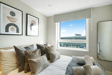 2 Bed Flat, Duckman Tower, E14 - Photo 5