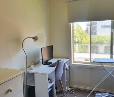 West Footscray - Photo 1