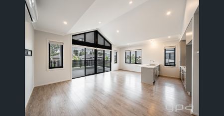 Great Location! - Photo 3