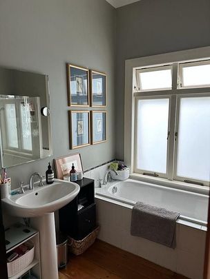 Indoor to outdoor oasis - Photo 1