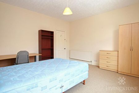 4 bedroom terraced house to rent - Photo 4