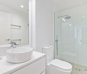 Contemporary Two-Bedroom Apartment In Sought After Location! - Photo 5