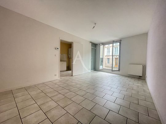 Location appartement 2 pièces, 50.00m², Saintes - Photo 1