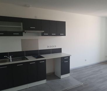 Location Appartement 3 pièces 50m² PRIVAS 07000 - Photo 4