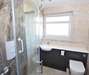 4 bedroom detached house to rent - Photo 5