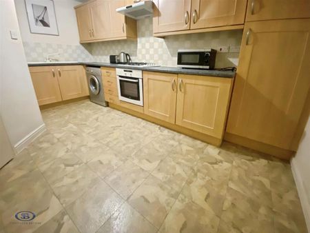 2 bedroom apartment to rent - Photo 5