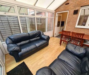 Dearden Street, Hulme, Manchester, M15 - Photo 3