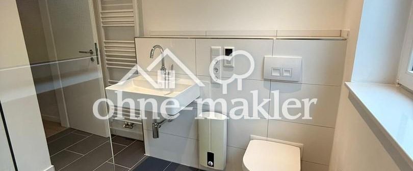 Helle kernsanierte 4-Zimmer-Wohnung in sehr gepflegtem Wohnhaus, 1 Minute zum Grafenberger Wald - Photo 1