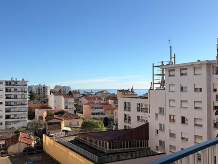 Location Appartement 2 pièces 53m² CAGNES SUR MER 06800 - Photo 4