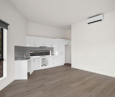 1/18 Mines Road, Ringwood - Photo 2