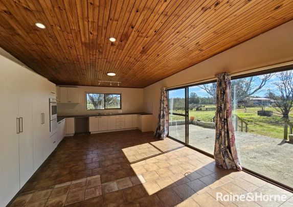 Modern Country Living in Pyree - Photo 1