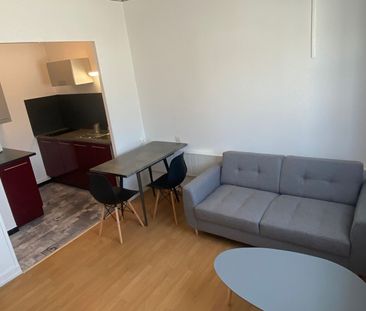 Location Appartement 2 pièces 32m² - Photo 2