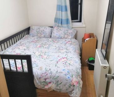 Room in a Shared Flat, Pempath Place, HA9 - Photo 1