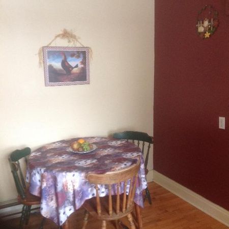 Grand 21/2 meublé, équipe, tout inclus, Métro Papineau - Libre 1er décembre - Photo 4