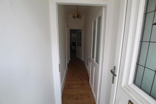 3 bedroom flat to rent - Photo 1