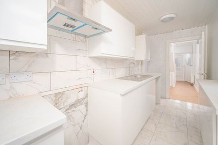 93 Wheatfield Crescent, Belfast, BT14 7HT - Photo 5