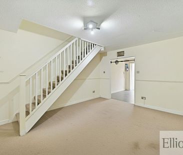 2 bedroom terraced house to rent - Photo 1