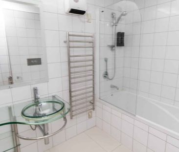City view studio apartment in Wellington Central - Photo 5