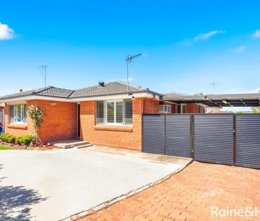 Freshly Updated Three Bedroom Family Home - Photo 6