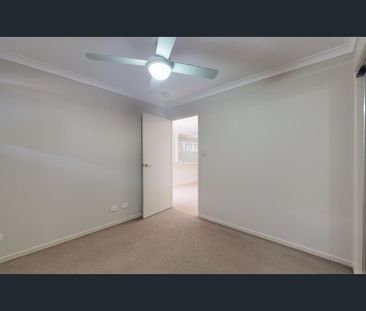 Modern 2 Bedroom Low-Set Duplex with Private Undercover Courtyard - Photo 2