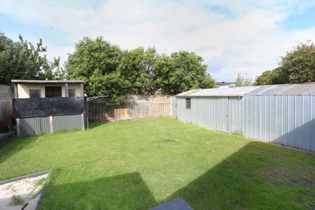 Beautifully positioned 3 bedroom home! - Photo 5