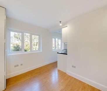 Summers Lane, North Finchley, N12 - Photo 1