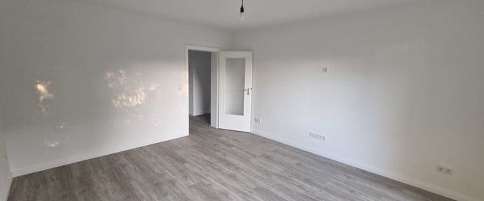M 21 ST.MAGNUS- sanierte 3 Zimmerwohnung im 1. Obergeschoss mit einem Balkon- - Foto 1