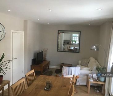 1 bedroom in a flat share to rent - Photo 6